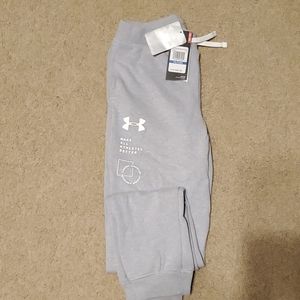 Under Armour sweatpants Boy's Size XL